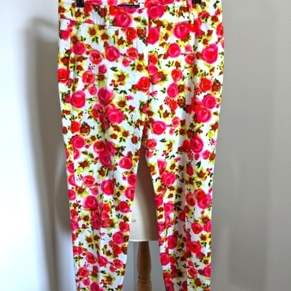 NWT Floral Straight Narrow Crop Maximalist Pants Pink Summer - Picture 1 of 15